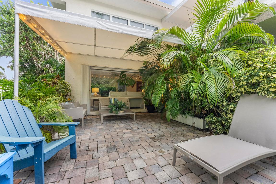 SHORELAND - Residential