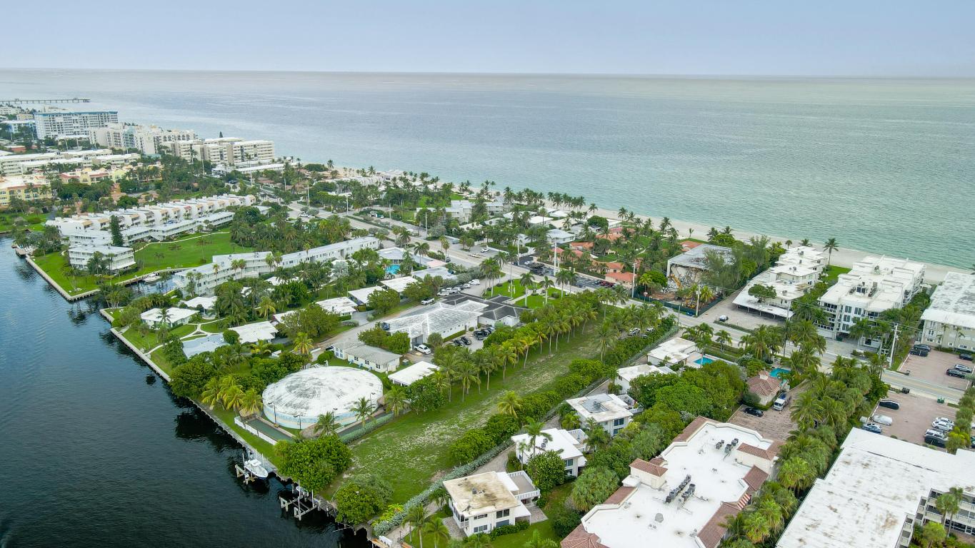 SHORELAND - Residential