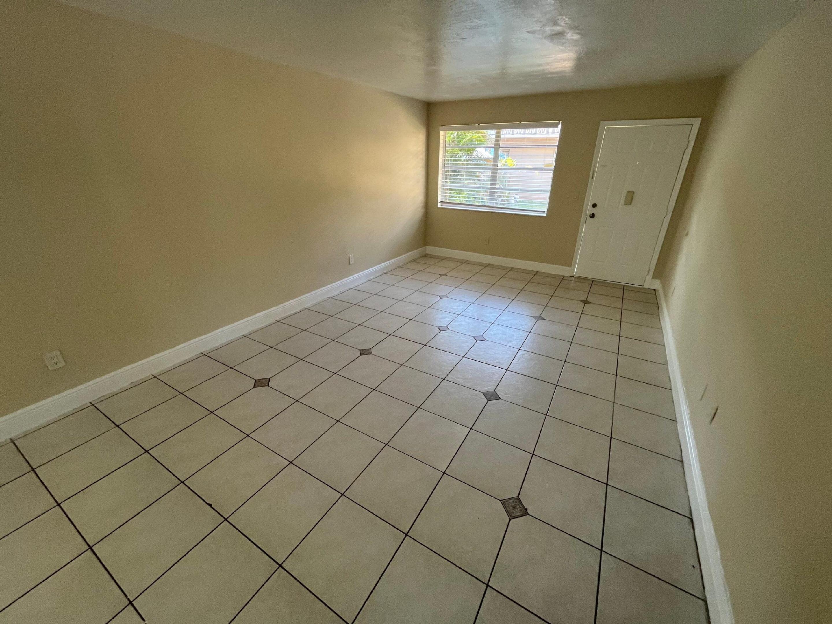 1370 NE 119TH Street 137008