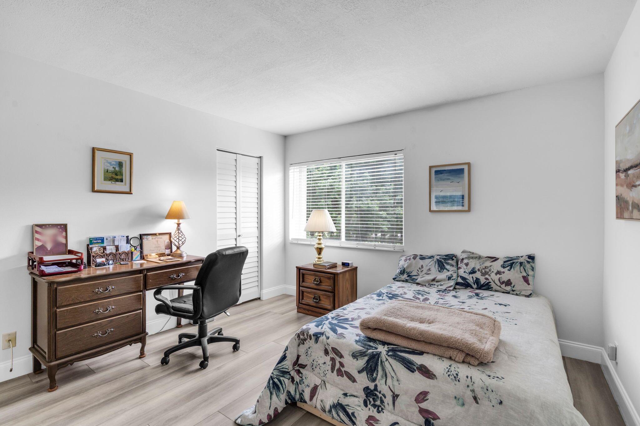 PINE RIDGE SOUTH III COND - Residential