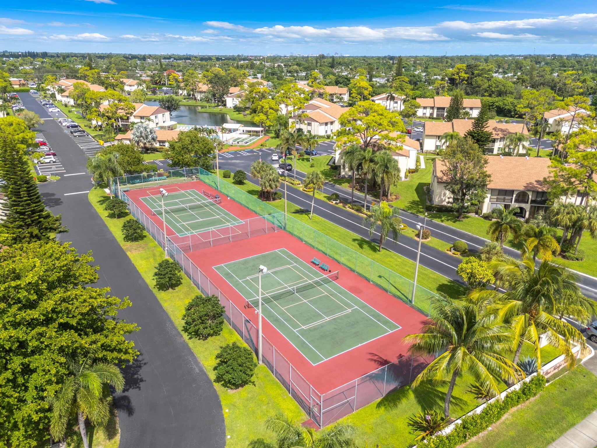 PINE RIDGE SOUTH III COND - Residential