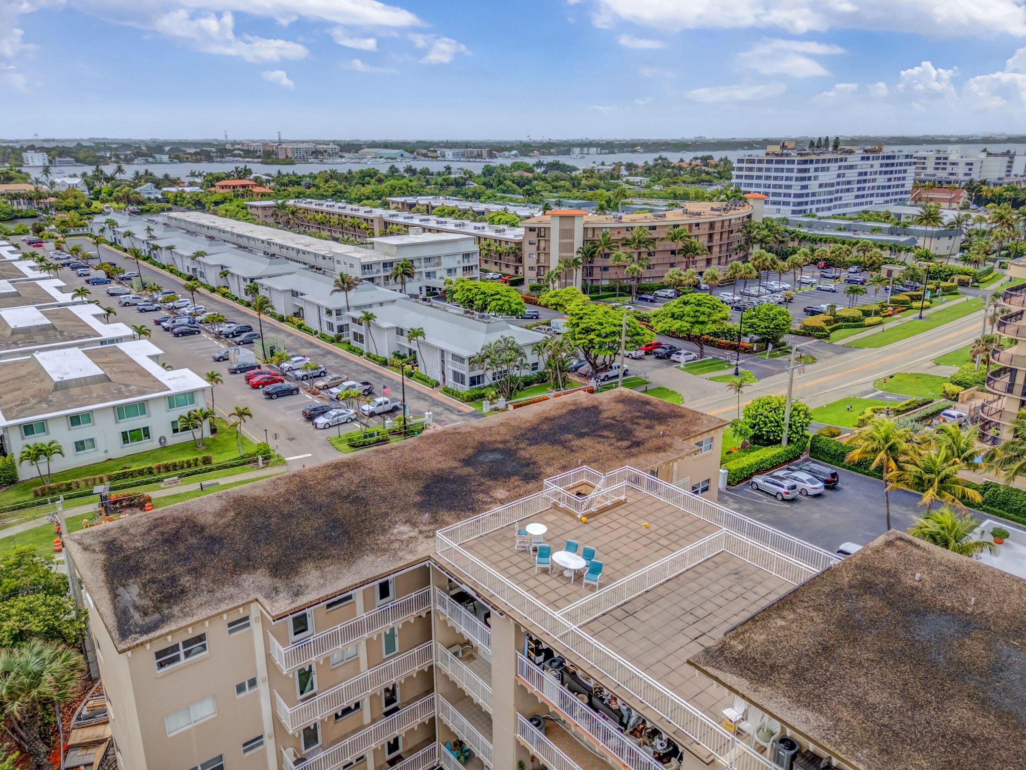 IMPERIAL HOUSE INC - Residential Lease