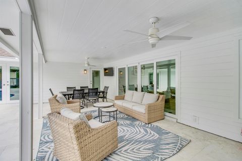 Single Family Residence in Palm Beach Gardens FL 2632 Bordeaux Court Ct 37.jpg