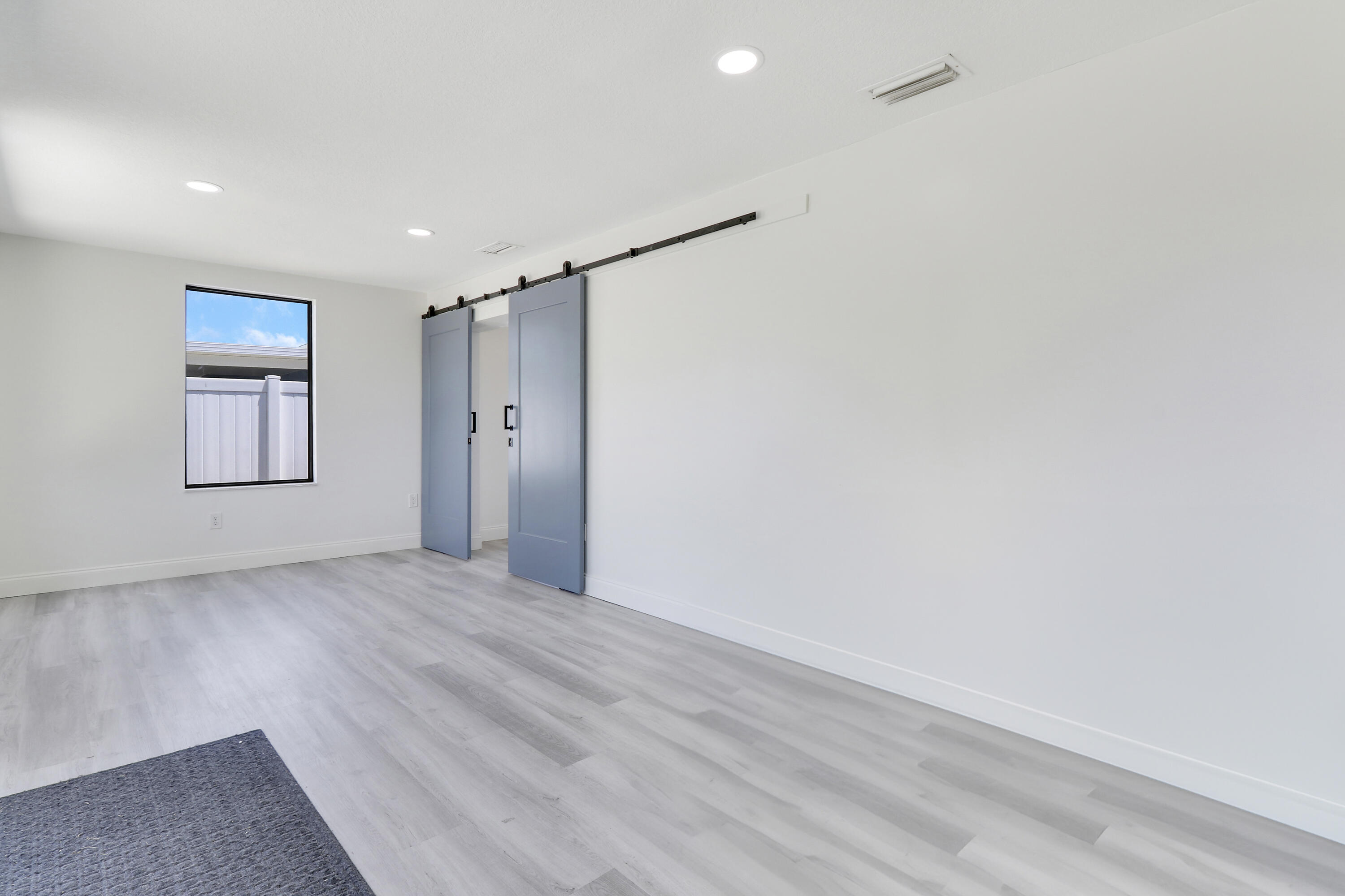 PALM BEACH SQUARE UNIT 1 - Residential