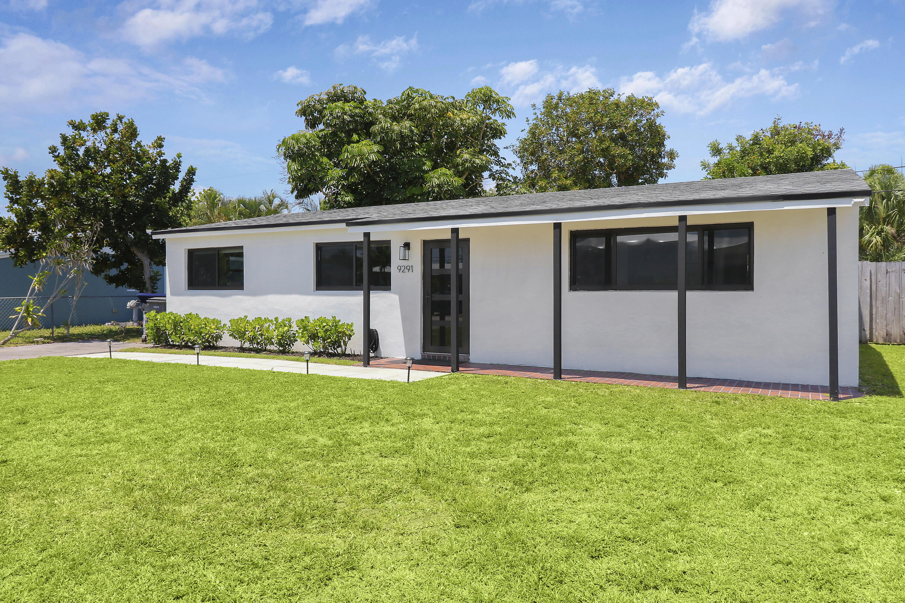 PALM BEACH SQUARE UNIT 1 - Residential