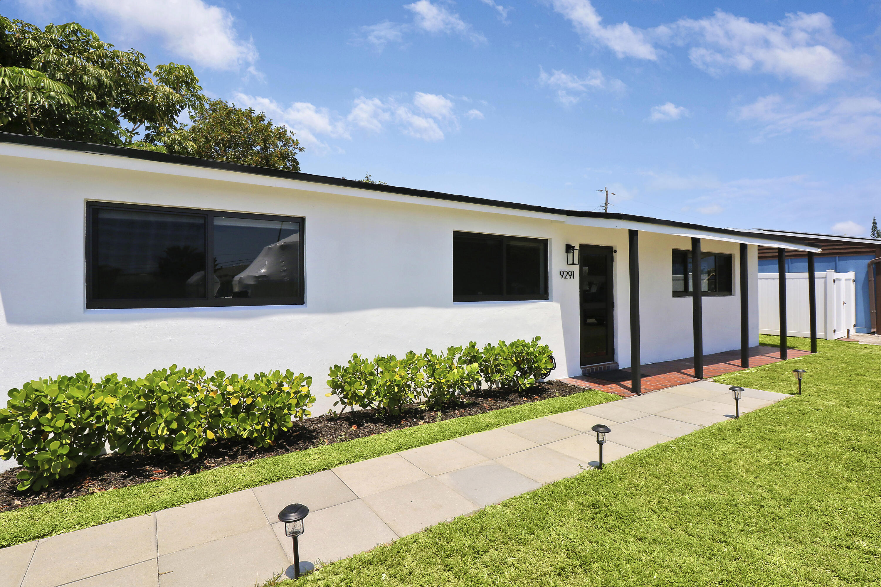 PALM BEACH SQUARE UNIT 1 - Residential