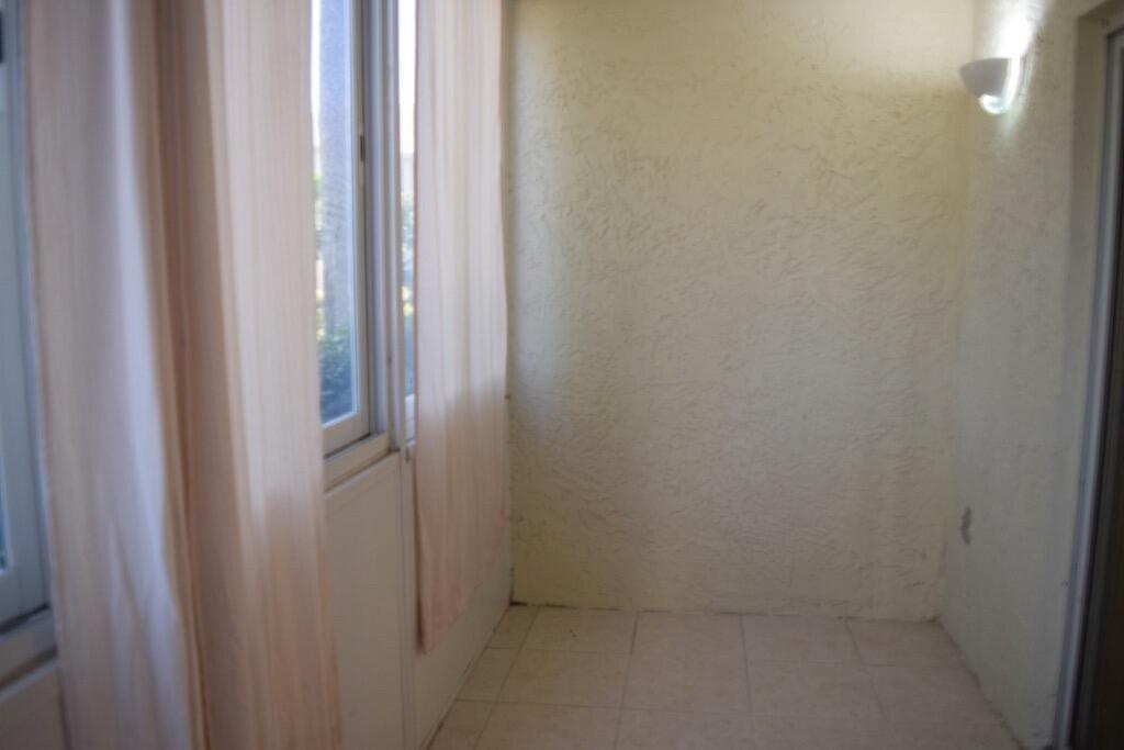 MIDPORT PLACE I, A CONDOMINIUM - Residential