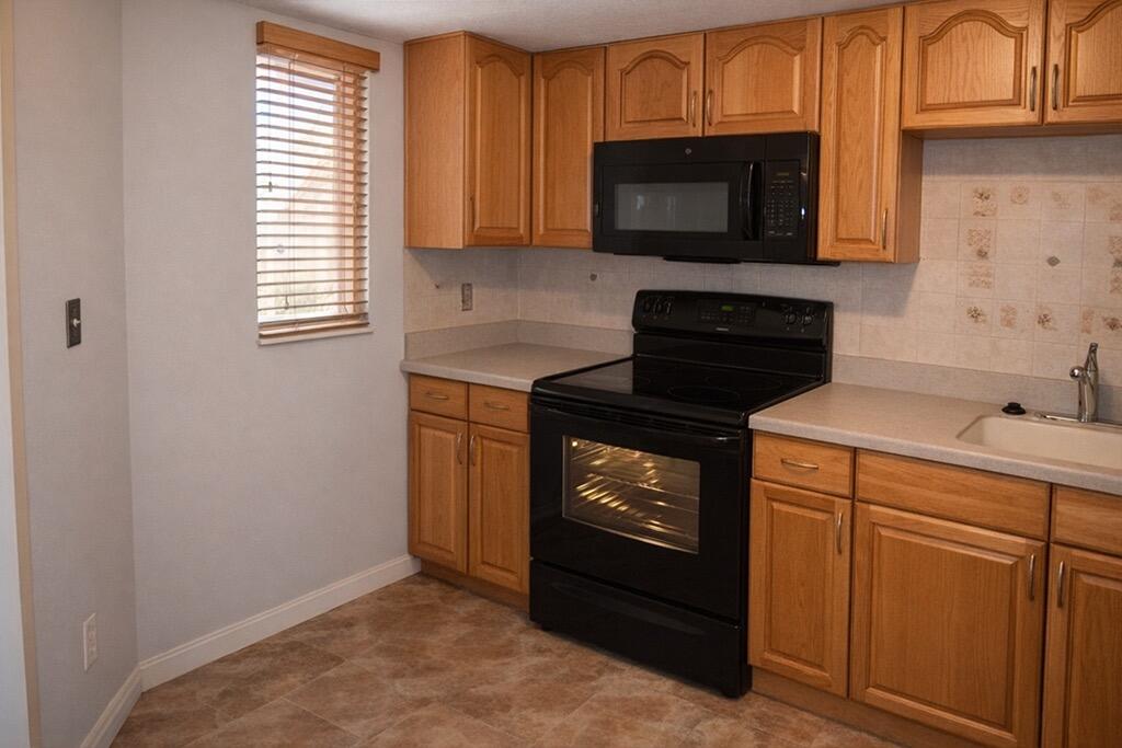 MIDPORT PLACE I, A CONDOMINIUM - Residential