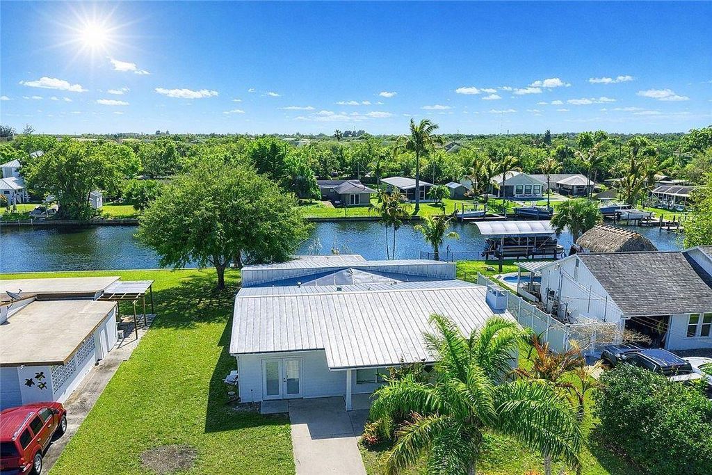 Photo of 241 14th Place, Vero Beach, FL 32960 (MLS # B26015355)