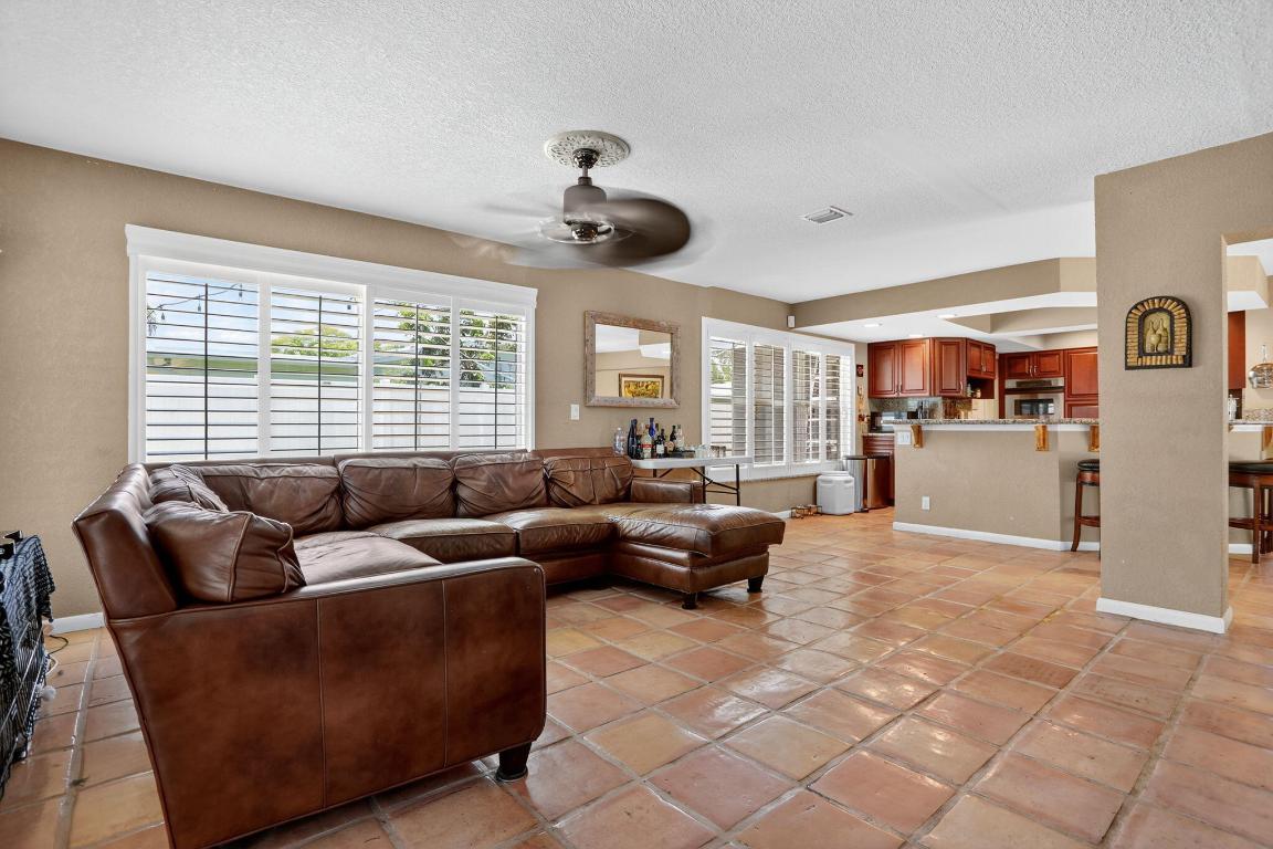 DOUGLAS PARK - Residential