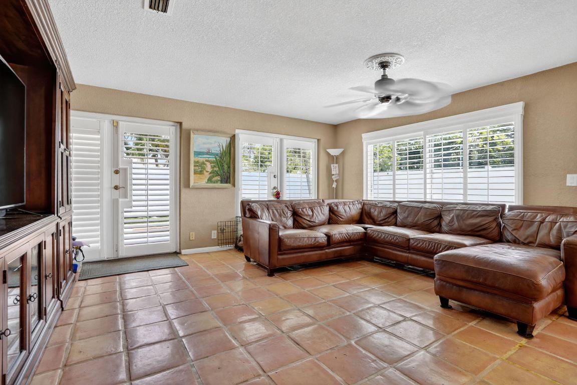 DOUGLAS PARK - Residential