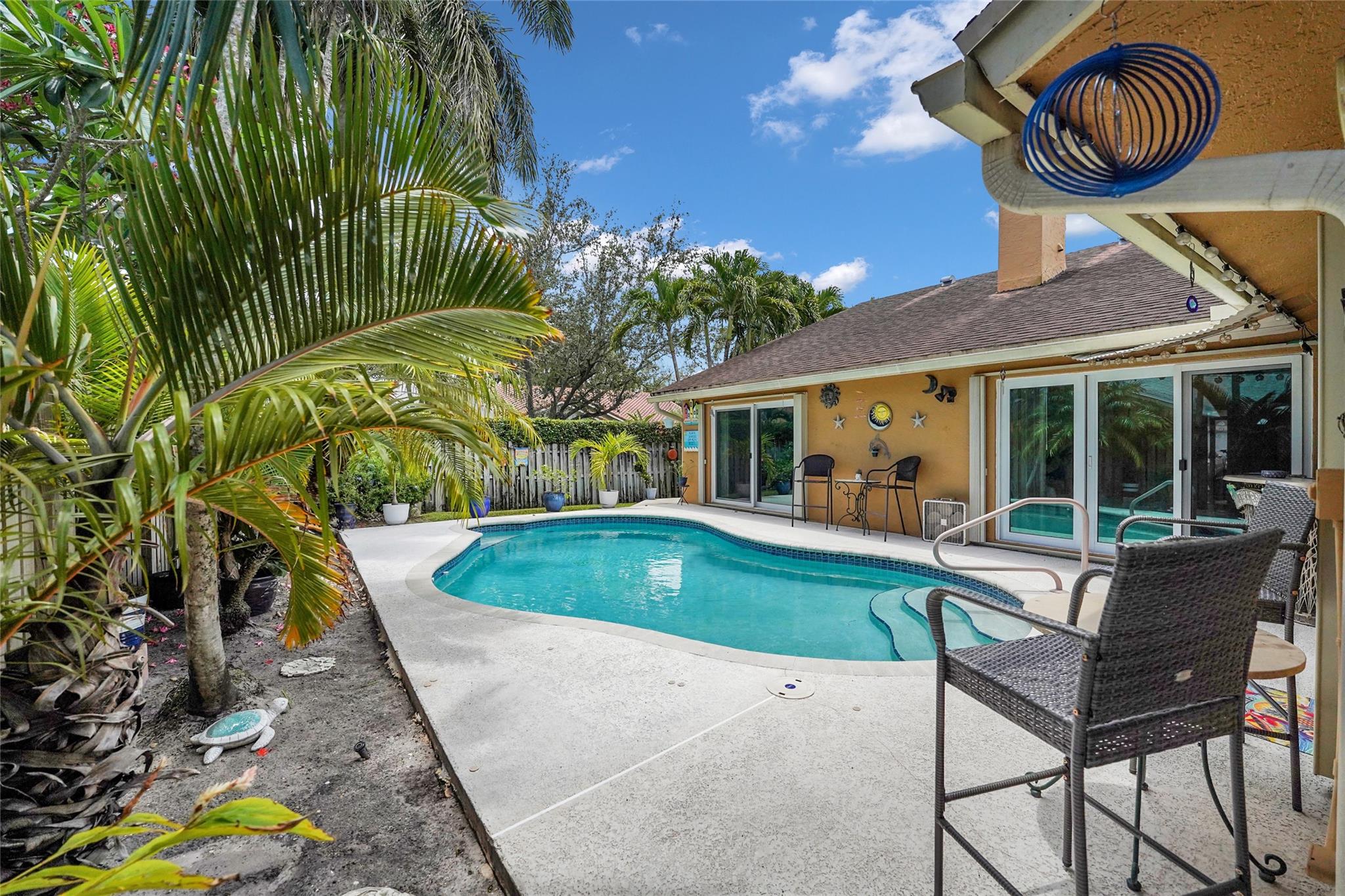 9811 NW 53rd Ct