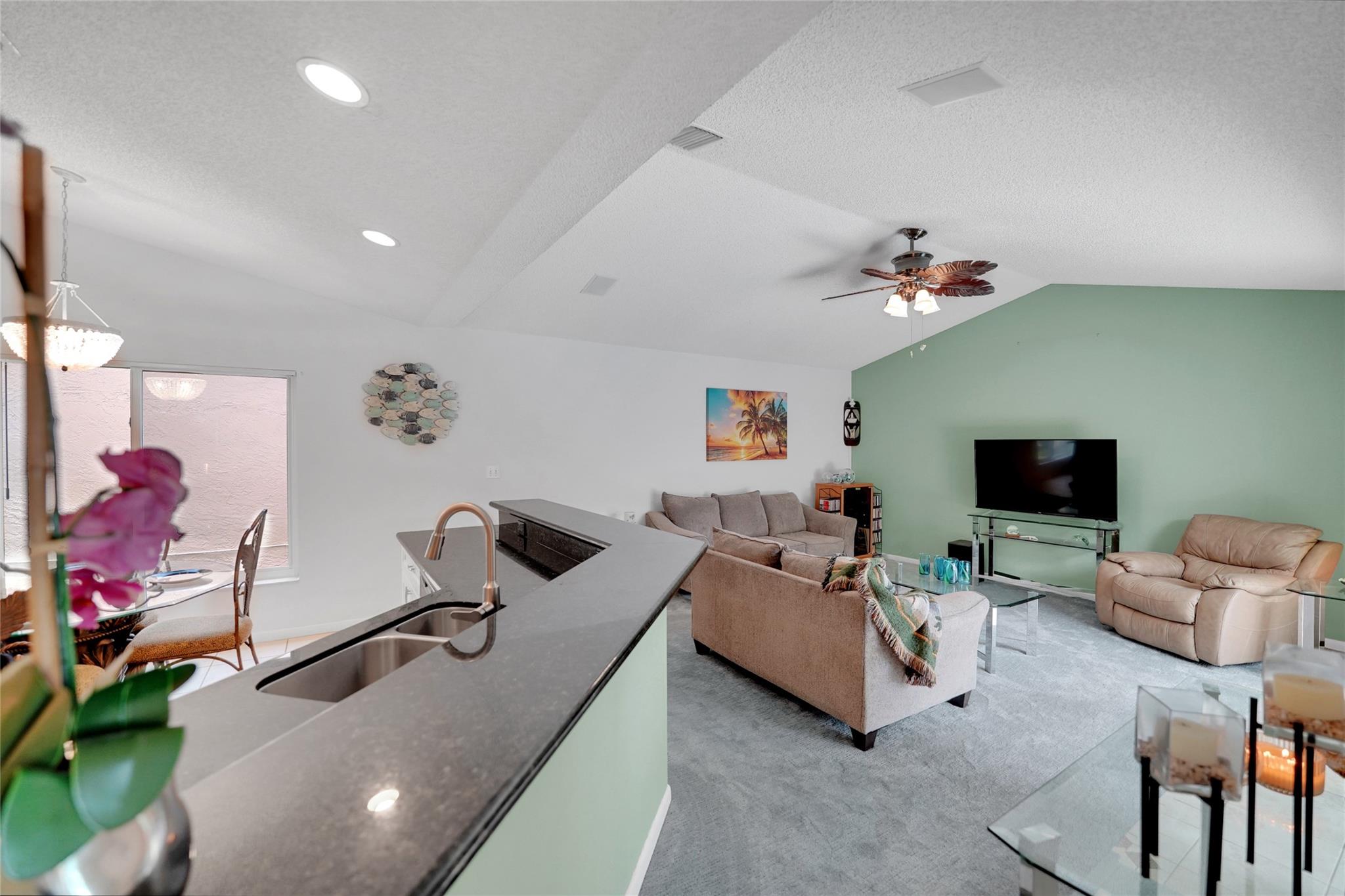 WEST VIEW ESTATES - Residential