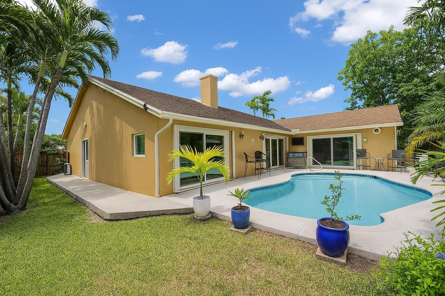 WEST VIEW ESTATES - Residential