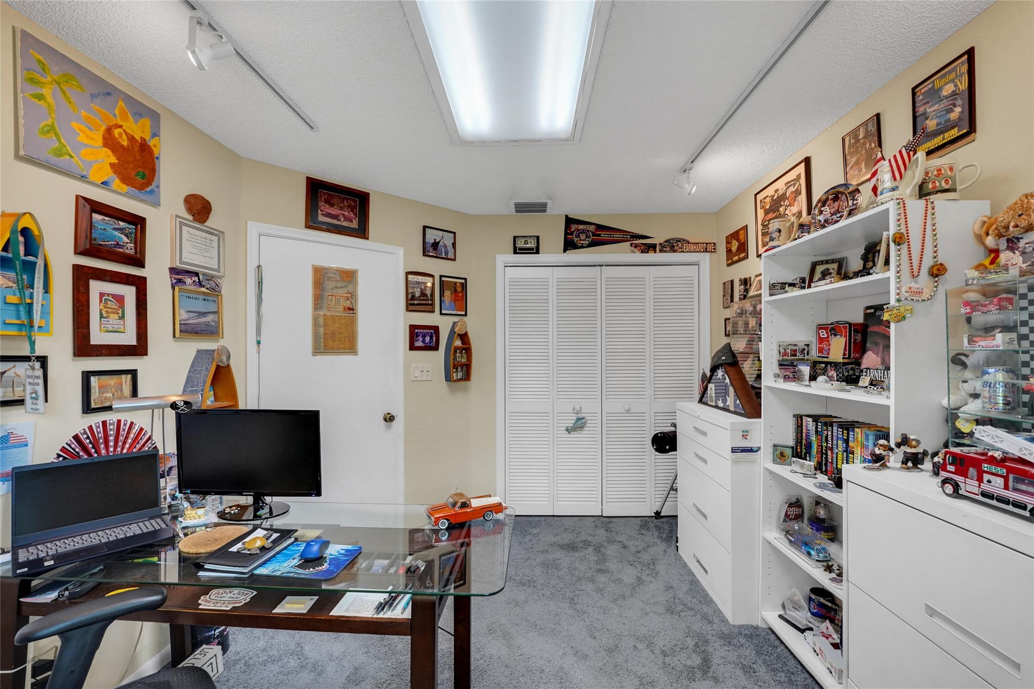 WEST VIEW ESTATES - Residential