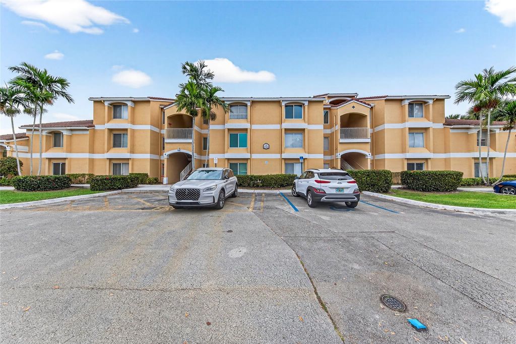 Photo of 2361 NW 33rd Street #605, Oakland Park, FL 33309 (MLS # F10548774)