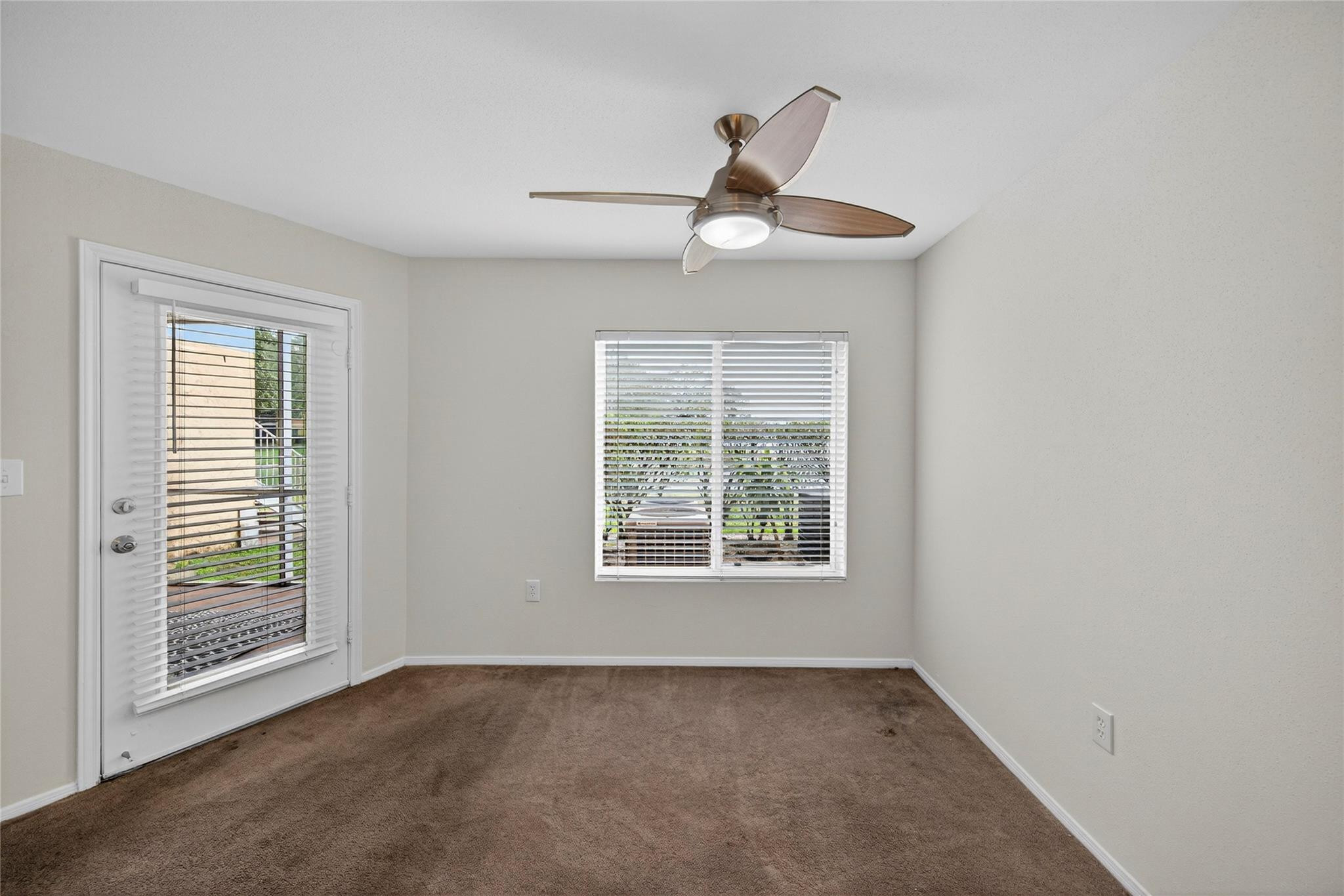 SAILBOAT POINTE - Residential