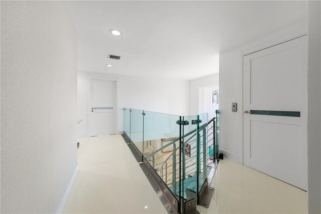 CORAL RIDGE - Residential