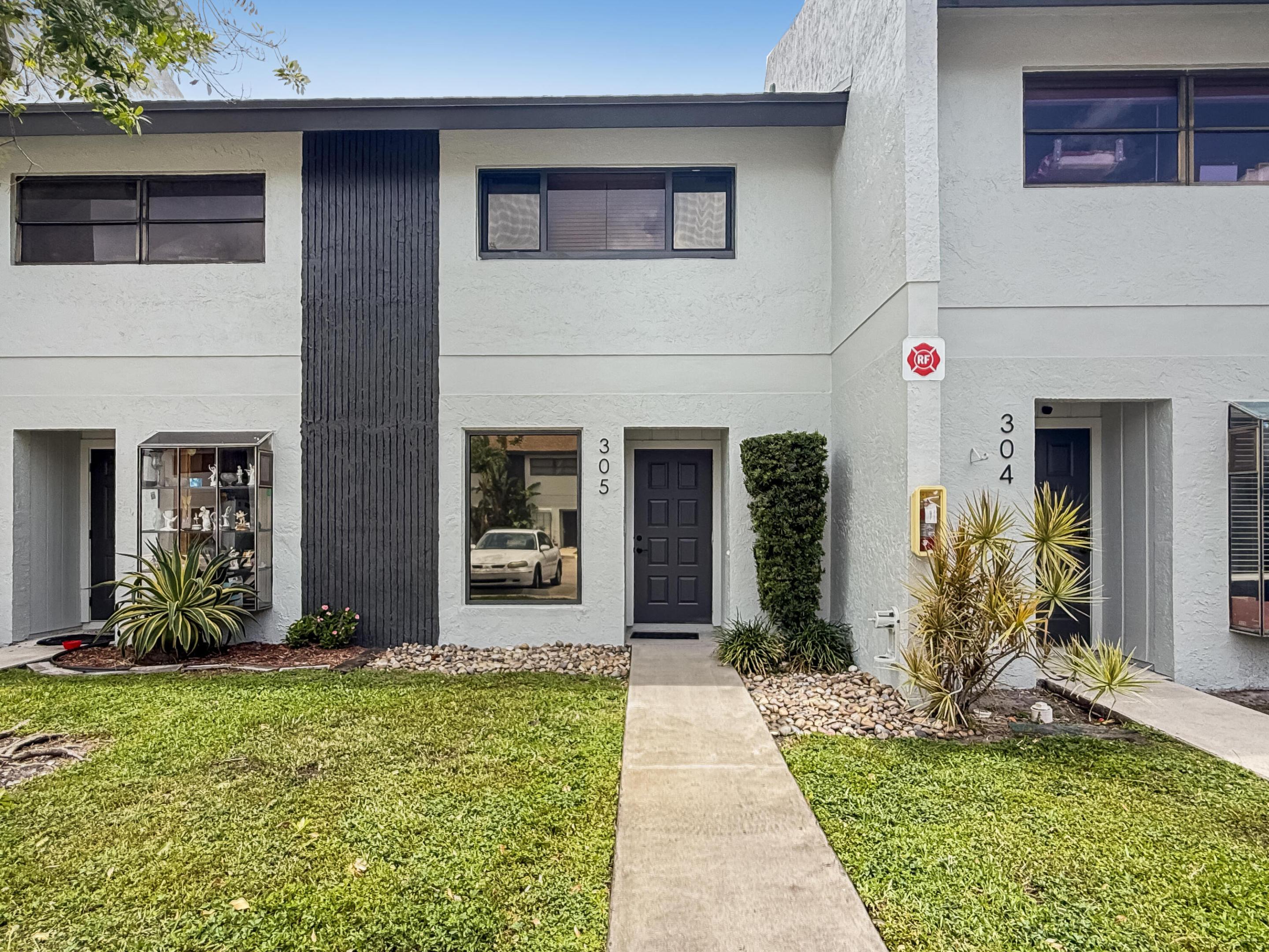 PINES OF OAKLAND FOREST TWO - Residential