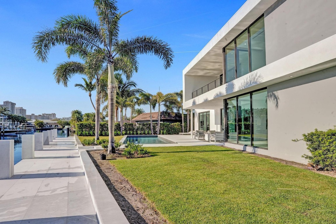 4232 E Tradewinds Avenue