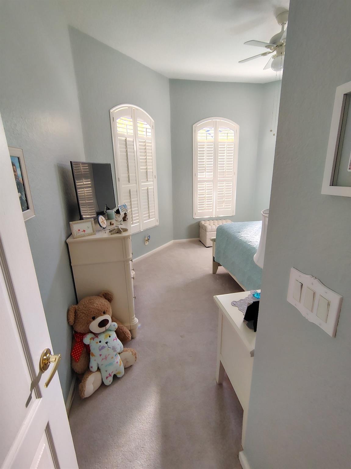 Portofino Shores Ph Two - Residential