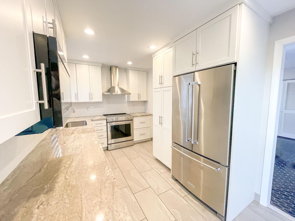 Photo of 21886 Cypress Circle #33b, Boca Raton, FL 33433 (MLS # R11003224)