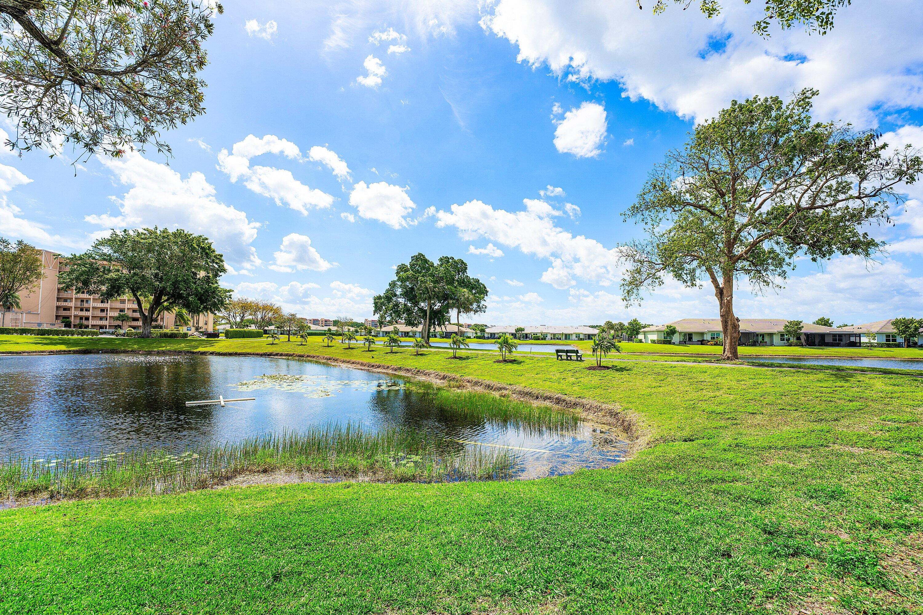 HUNTINGTON LAKES SEC THREE CONDOS - Residential