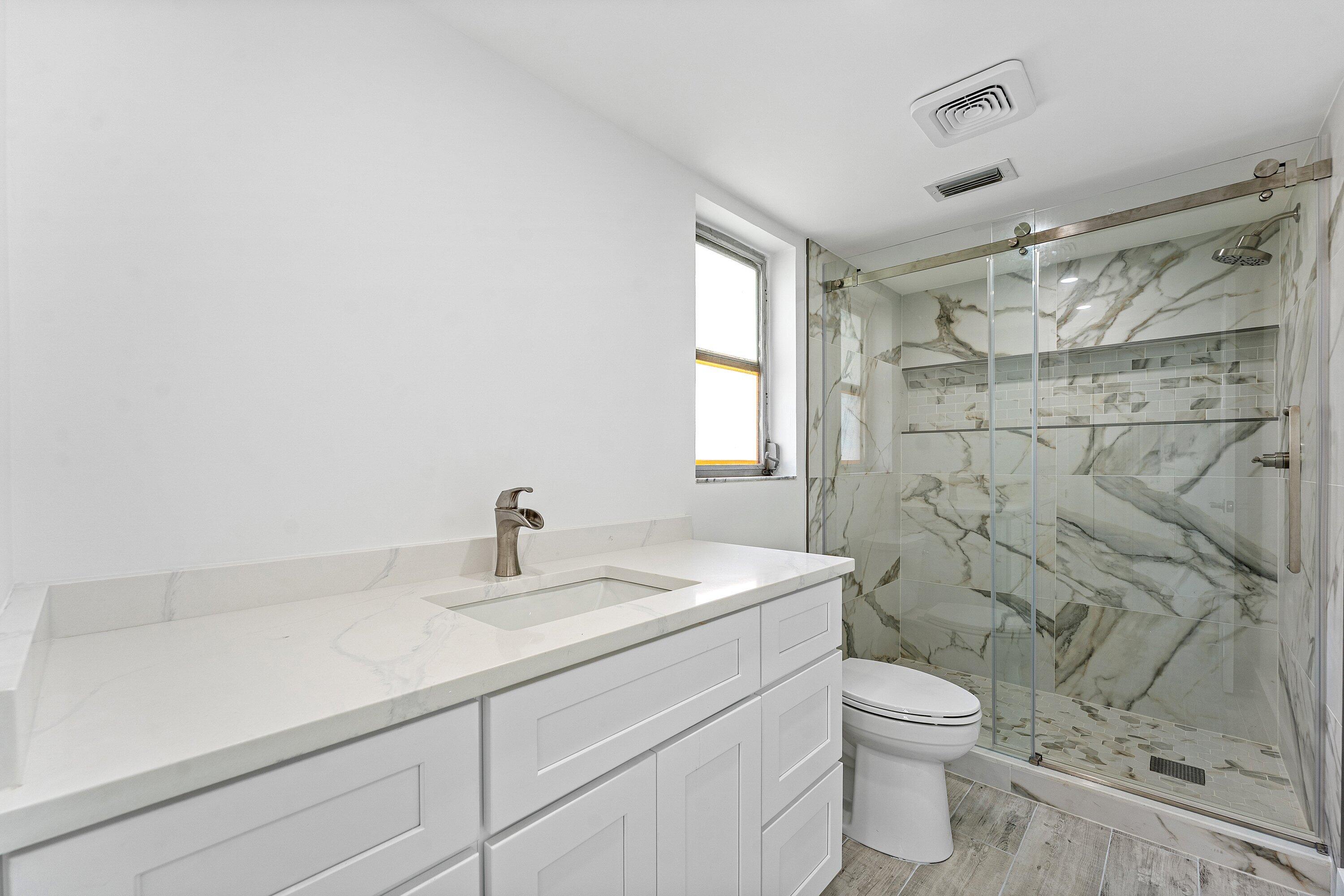 HUNTINGTON LAKES SEC THREE CONDOS - Residential