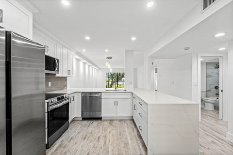 Tiny photo for 7192 Huntington Lane #208, Delray Beach, FL 33446 (MLS # B26019562)