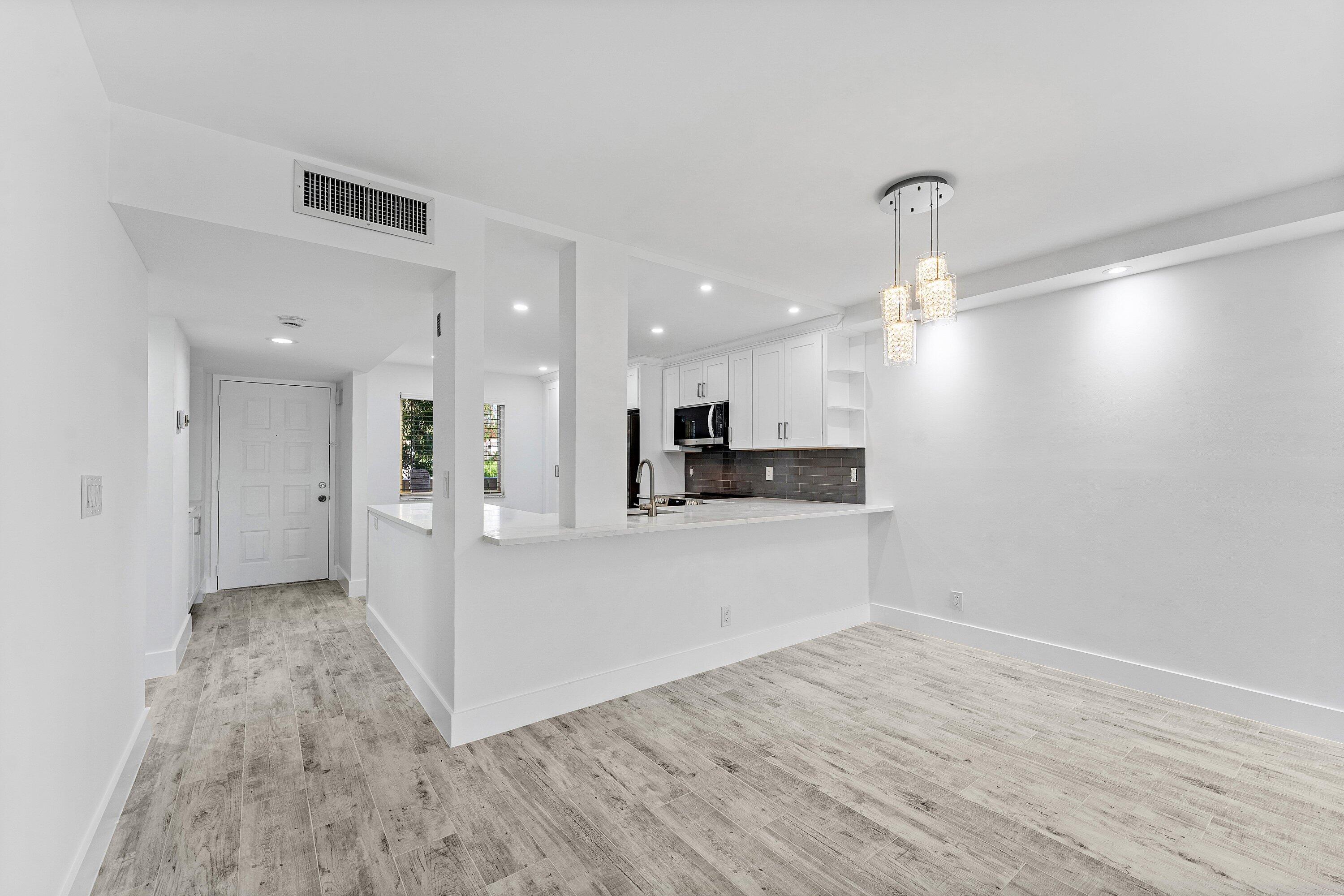 HUNTINGTON LAKES SEC THREE CONDOS - Residential