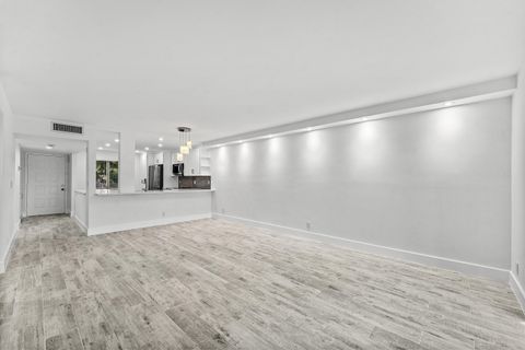 Tiny photo for 7192 Huntington Lane #208, Delray Beach, FL 33446 (MLS # B26019562)