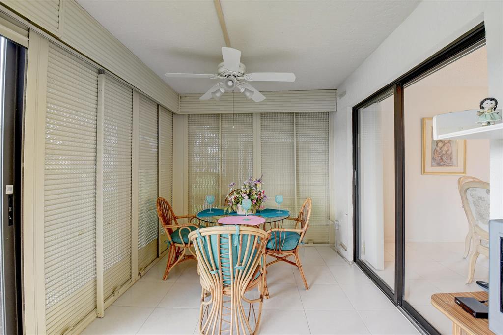 Palm Chase Lakes - Residential