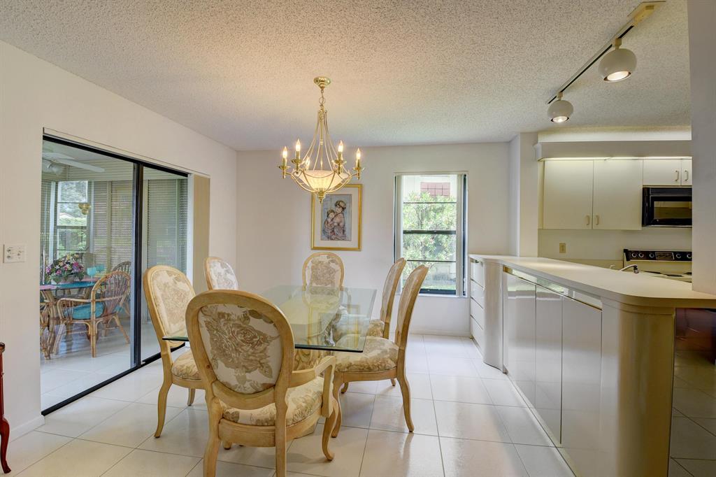 Palm Chase Lakes - Residential