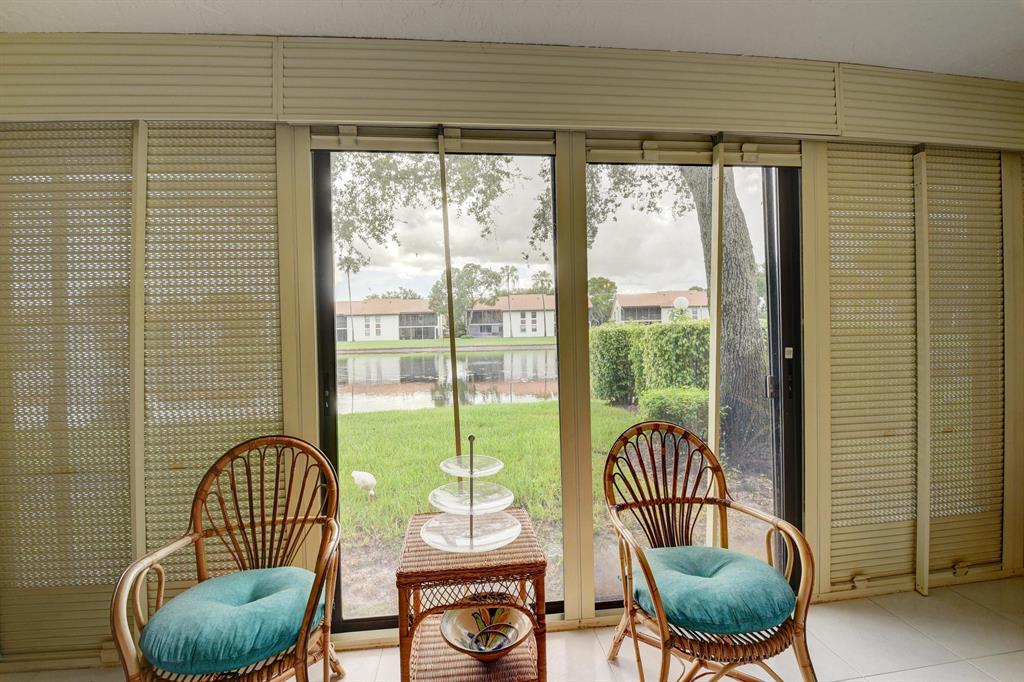 Palm Chase Lakes - Residential