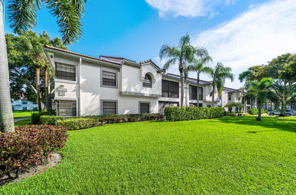 Photo of 5439 Verona Drive #P, Boynton Beach, FL 33437 (MLS # B26076877)