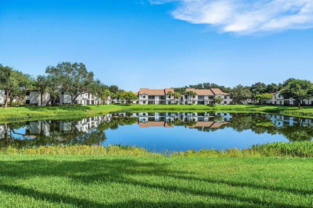 Photo of 5439 Verona Drive #P, Boynton Beach, FL 33437 (MLS # B26076877)