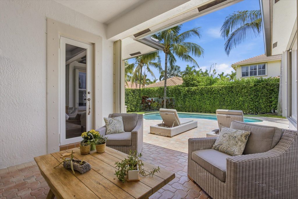 Photo of 1830 Harbor View Circle, Weston, FL 33327 (MLS # B26013058)