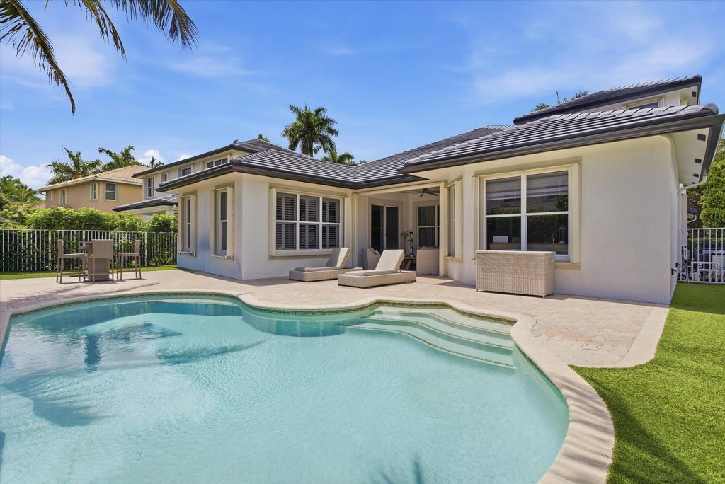 Photo of 1830 Harbor View Circle, Weston, FL 33327 (MLS # B26013058)