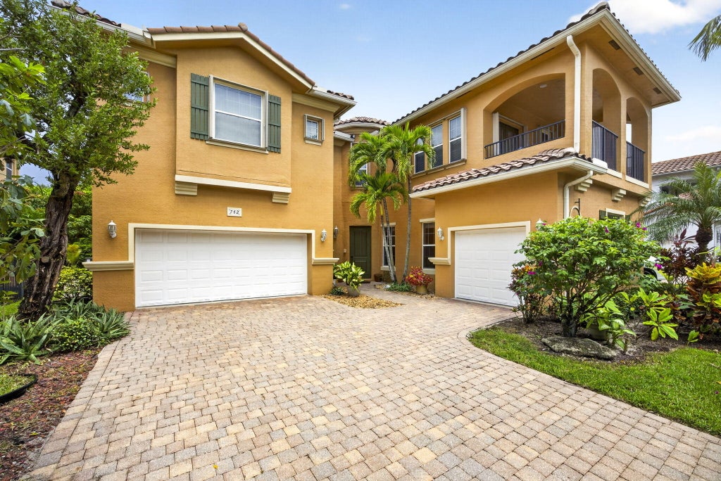 Photo of 742 Cresta Circle, West Palm Beach, FL 33413 (MLS # B26061023)