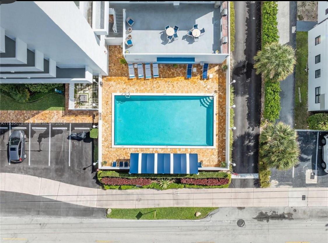 White Egret - Residential