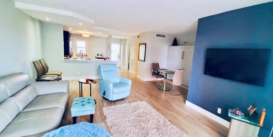 White Egret - Residential