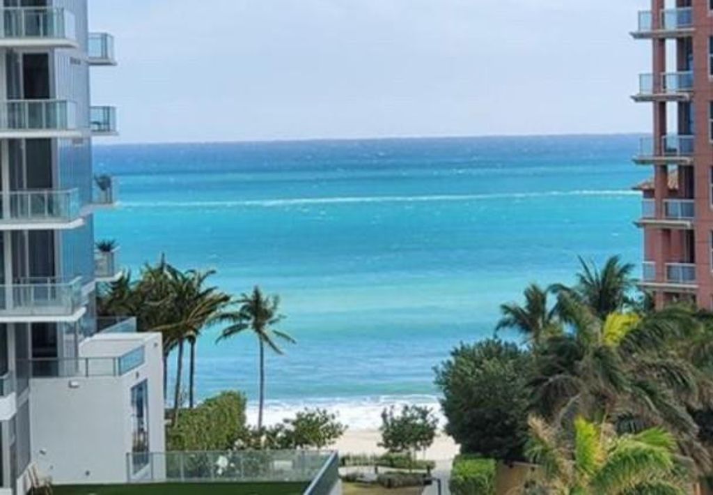 Photo of 2200 NE 33rd Avenue #8G, Fort Lauderdale, FL 33305 (MLS # F10542015)