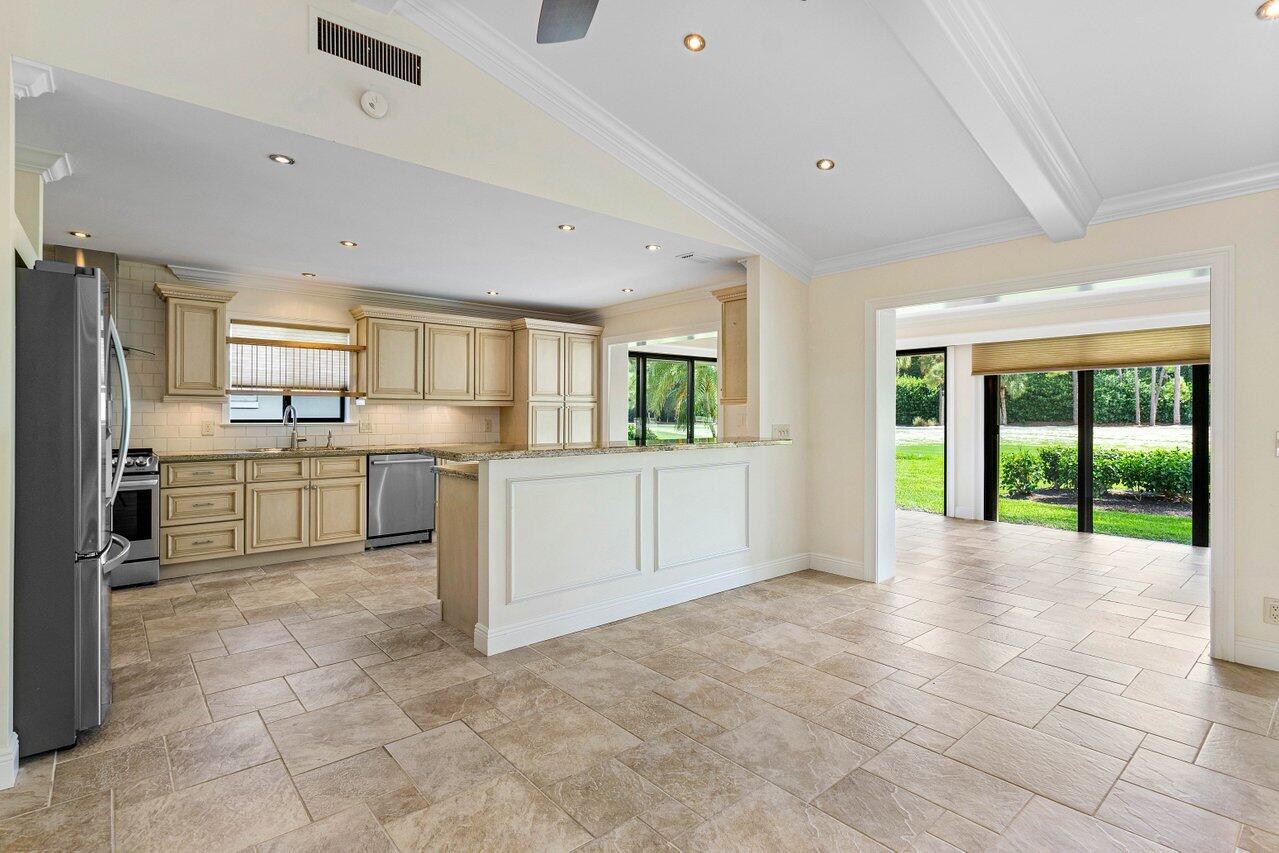 3612 Royal Tern Circle