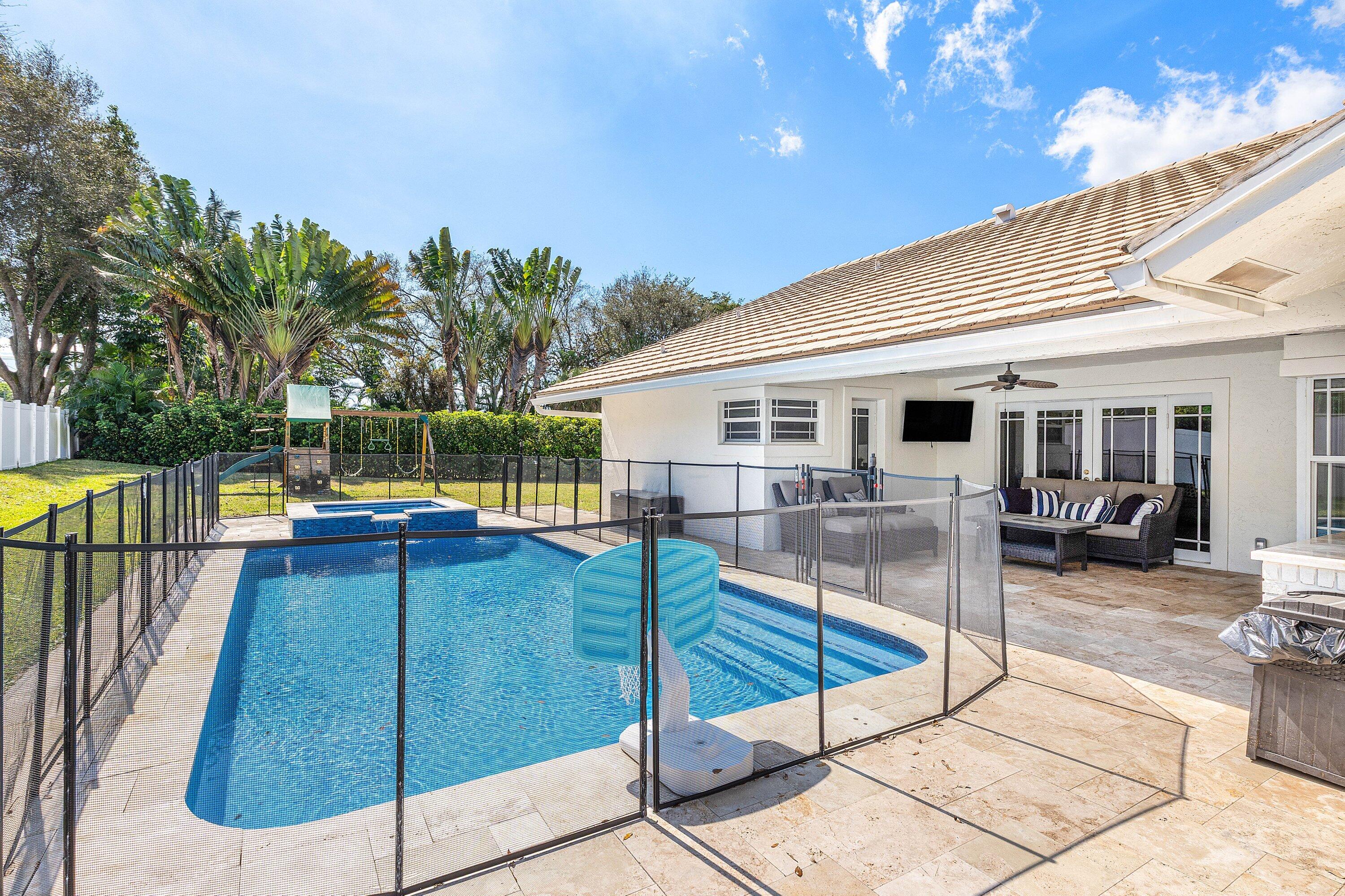 BOCA TIERRA 2ND SEC - Residential