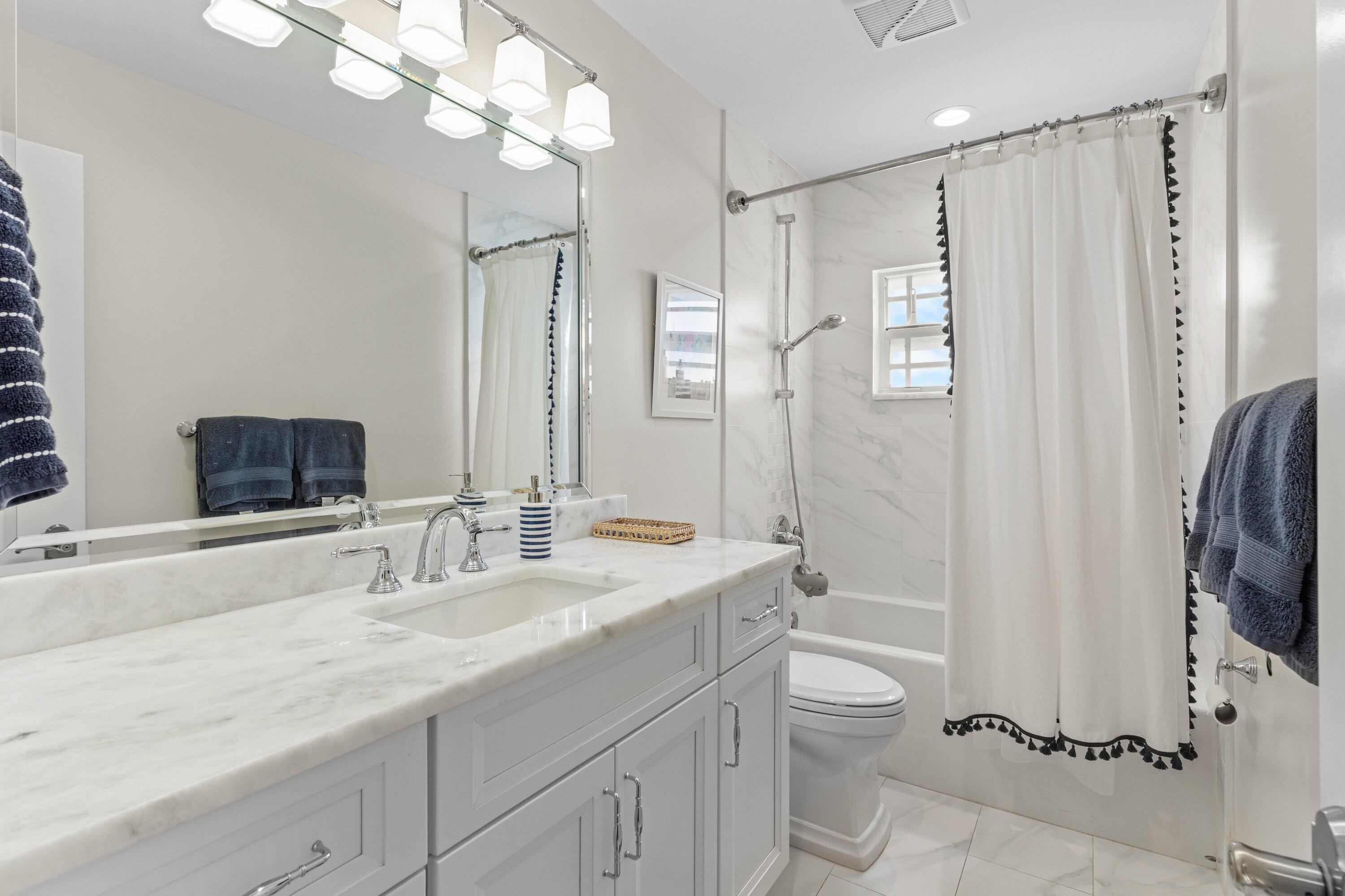 BOCA TIERRA 2ND SEC - Residential