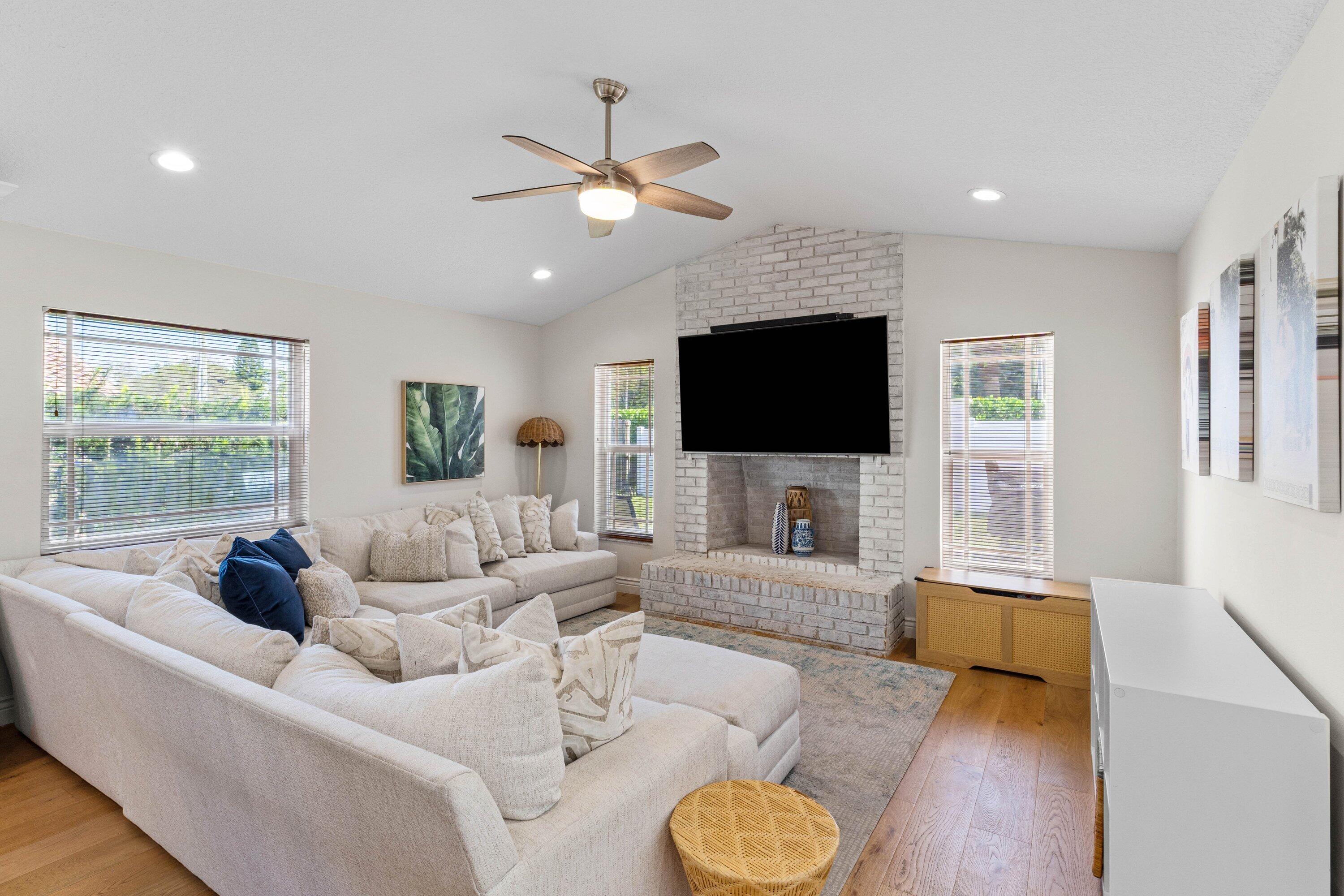 BOCA TIERRA 2ND SEC - Residential