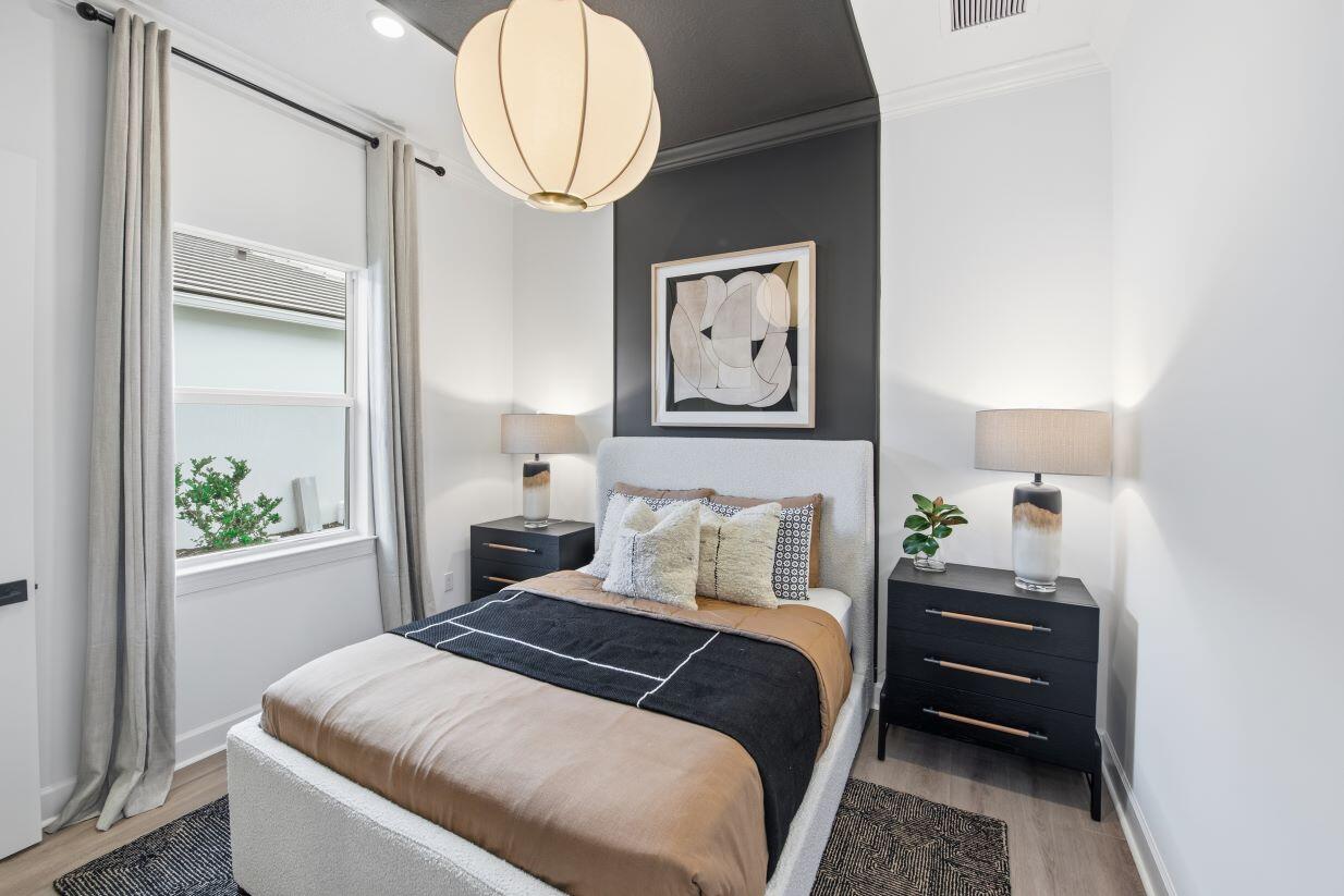 DEL WEBB TRADITION - Residential