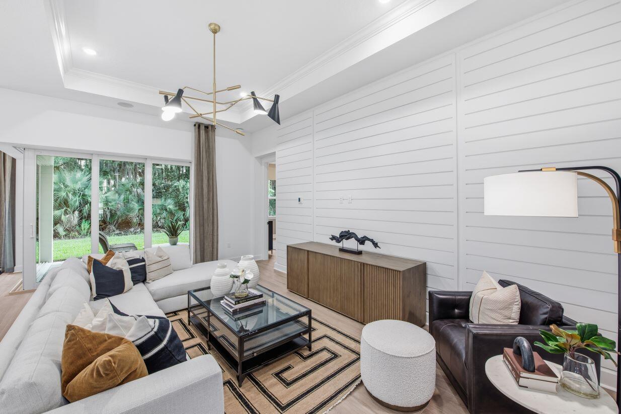 DEL WEBB TRADITION - Residential