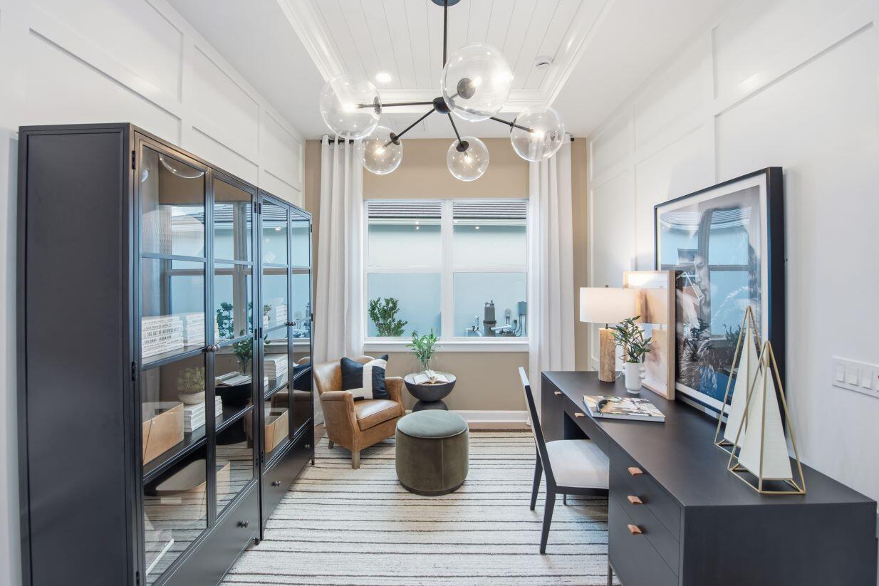 DEL WEBB TRADITION - Residential