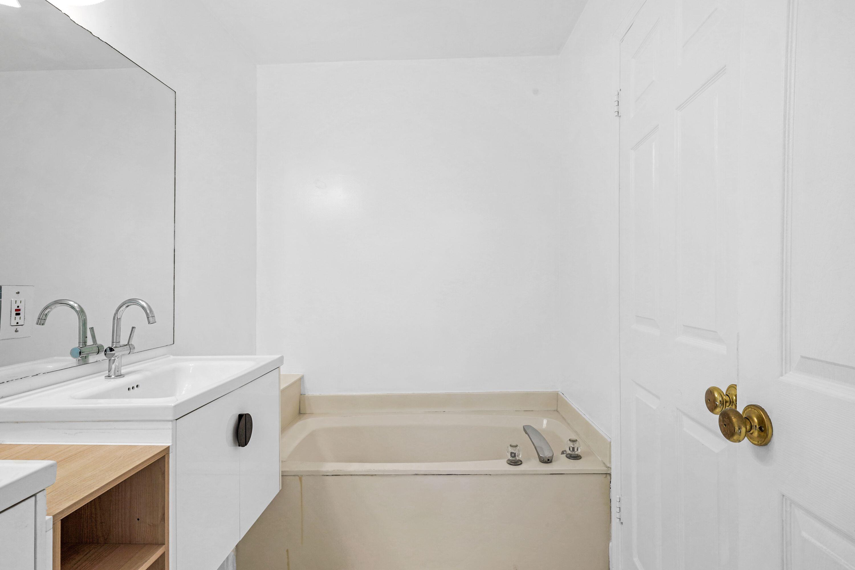 BRIGHTONS MEADOW TRACE - Residential